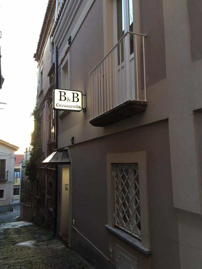 B&B Cerasarella 维博瓦伦蒂亚 外观 照片